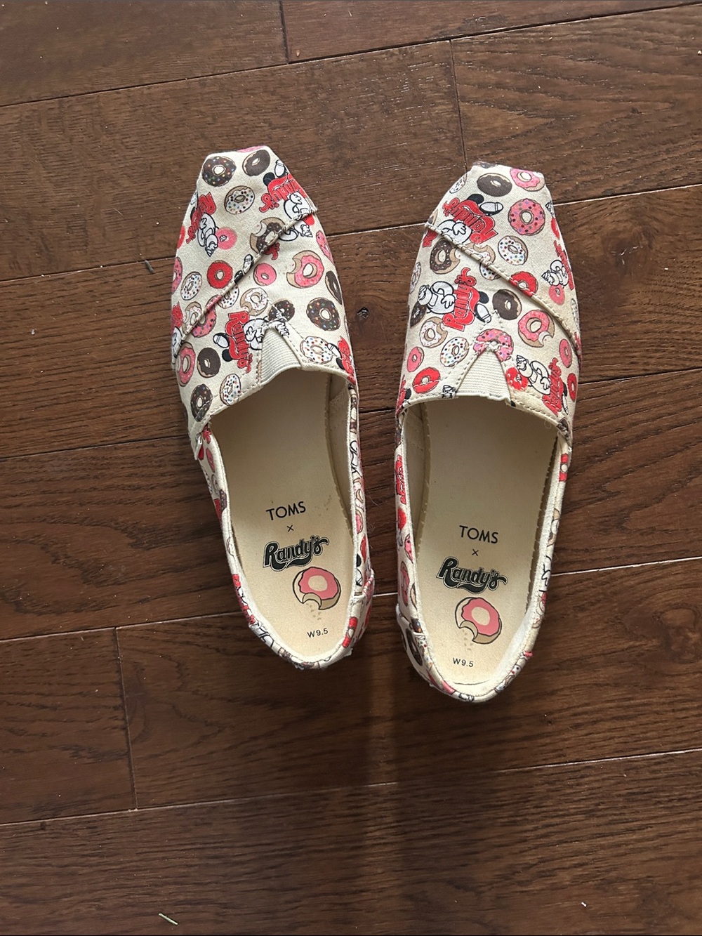 Toms- Randy’s Donuts